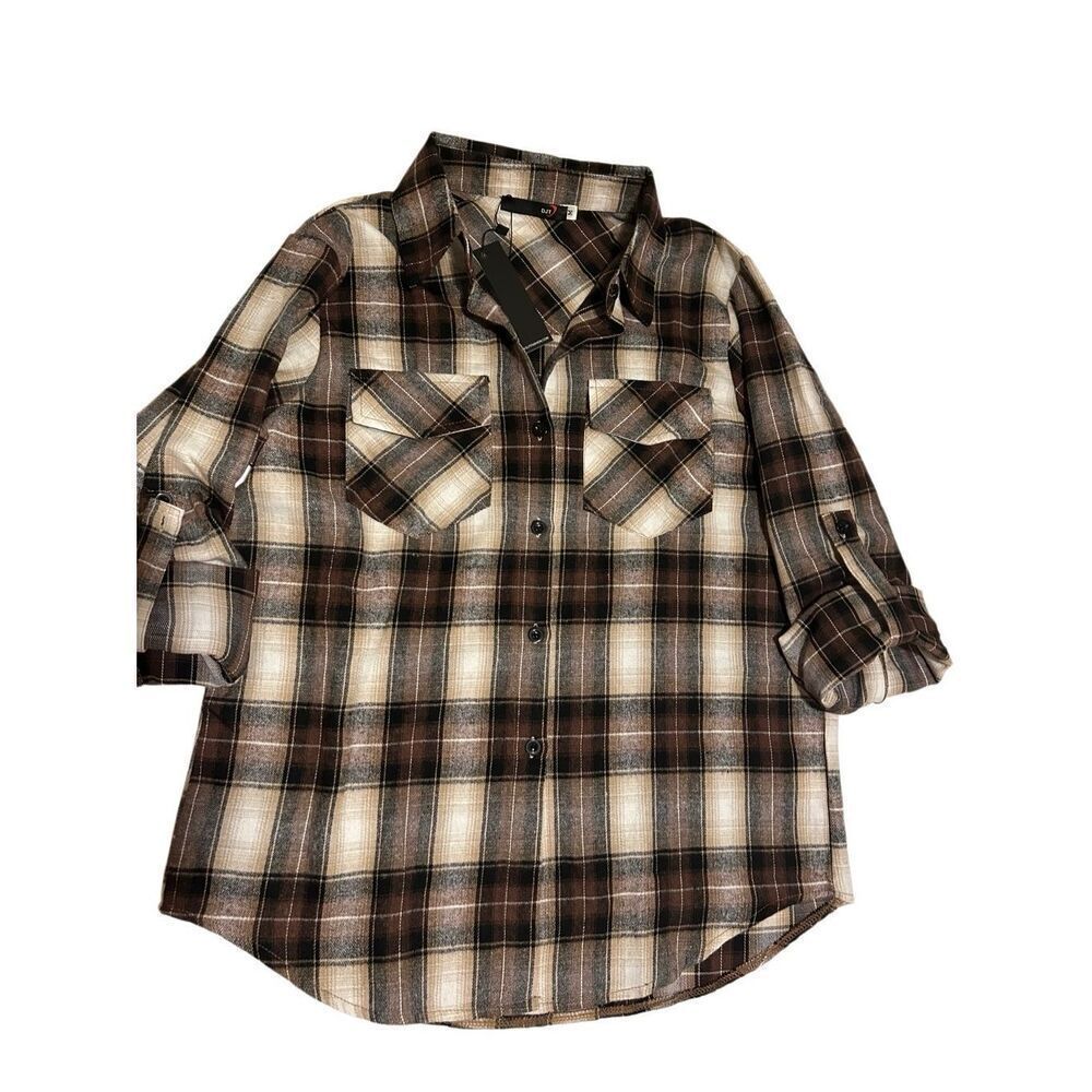DJT Fashion Boyfriend Flannel Women’s Size M NWT Roll Button Up Sleeves